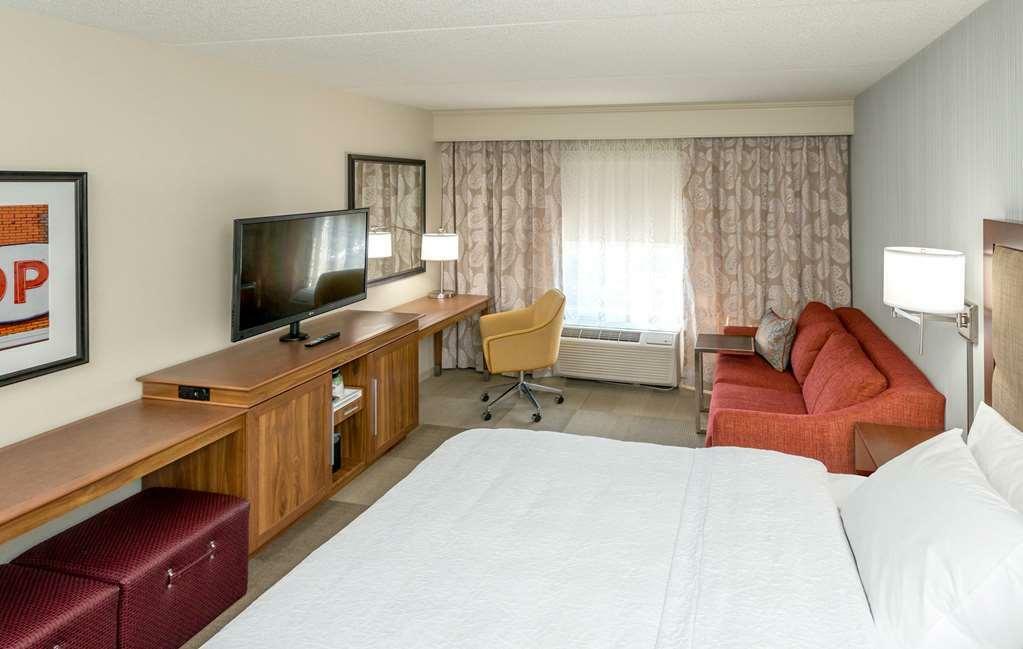 Hampton Inn By Hilton Omaha Airport, Ia Carter Lake Exterior photo